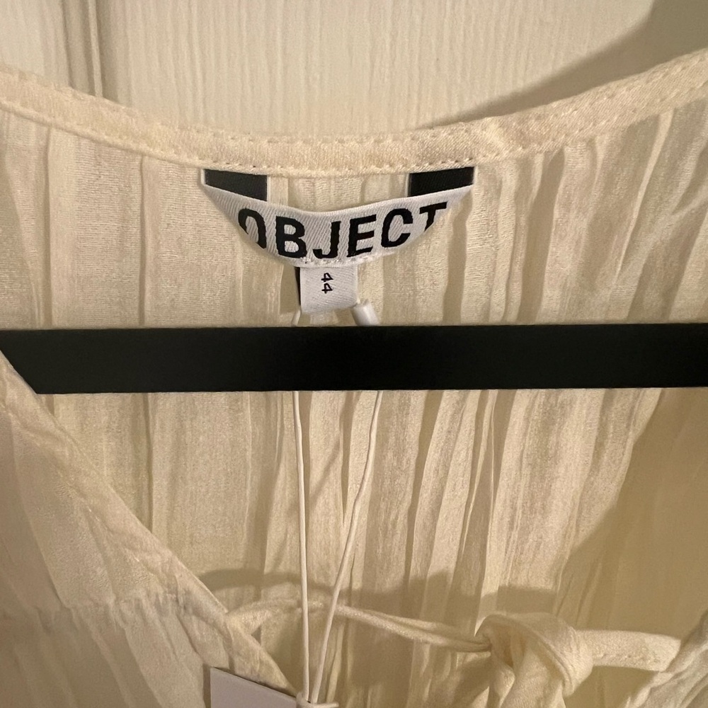 Object Tie Front Ruched Top - Picture 3 of 3